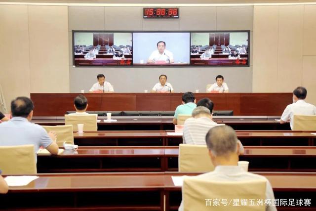 因租金便宜而遭邻居骚扰，年轻女孩住上海老房子陷困境